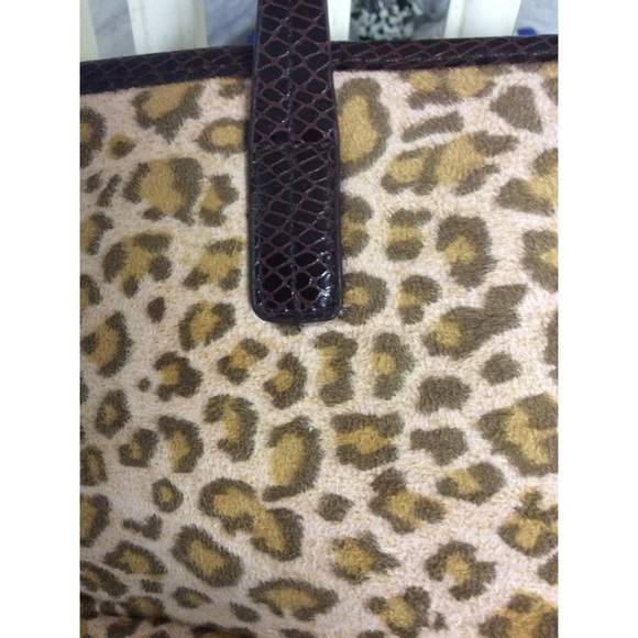 Victoria's Secret Animal Print Handbag - Picture 6 of 8